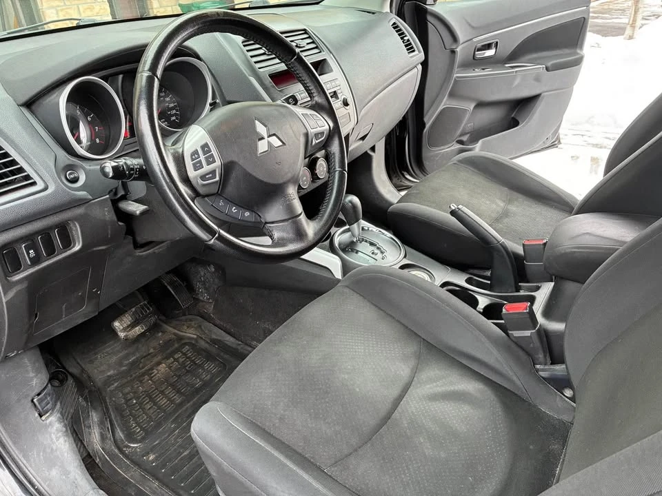 2013 Mitsubishi RVR - Image 6 of 6