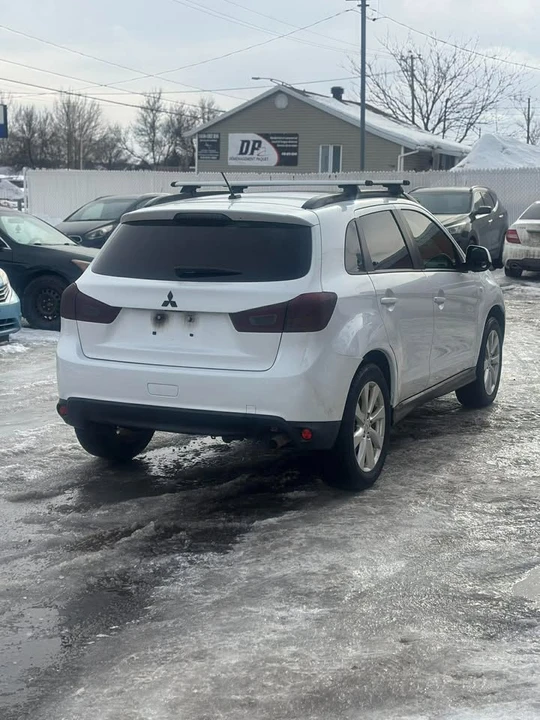 2013 Mitsubishi RVR - Image 5 of 12