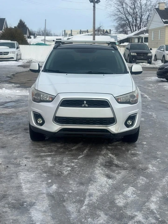 2013 Mitsubishi RVR - Image 7 of 12