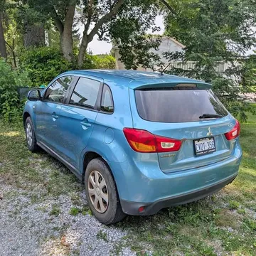 2013 Mitsubishi RVR