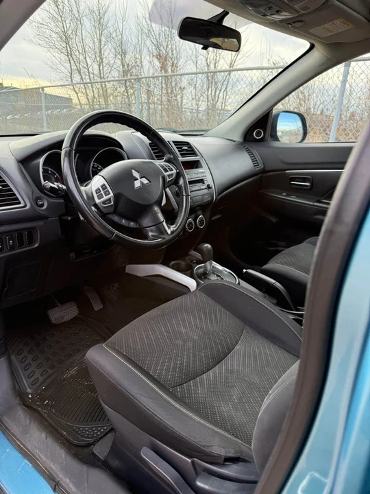 2013 Mitsubishi RVR - Image 8 of 8