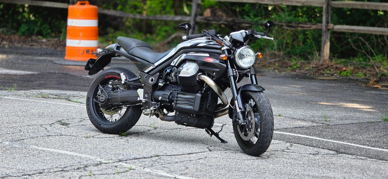 2013 Moto Guzzi V7 (2007+) - Image 3 of 31