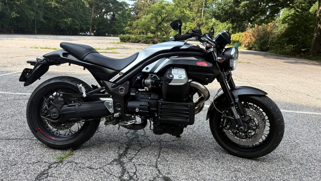 2013 Moto Guzzi V7 (2007+) - Image 5 of 31