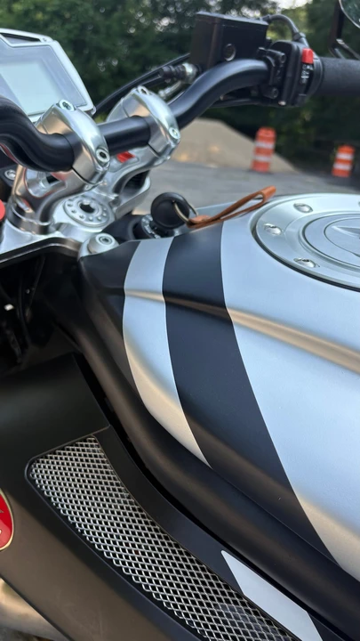 2013 Moto Guzzi V7 (2007+) - Image 17 of 31
