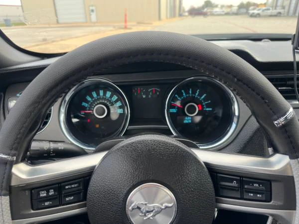 2013 Ford S197 Mustang - Image 10 of 15