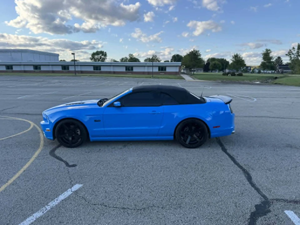 2013 Ford S197 Mustang GT - Image 2 of 23