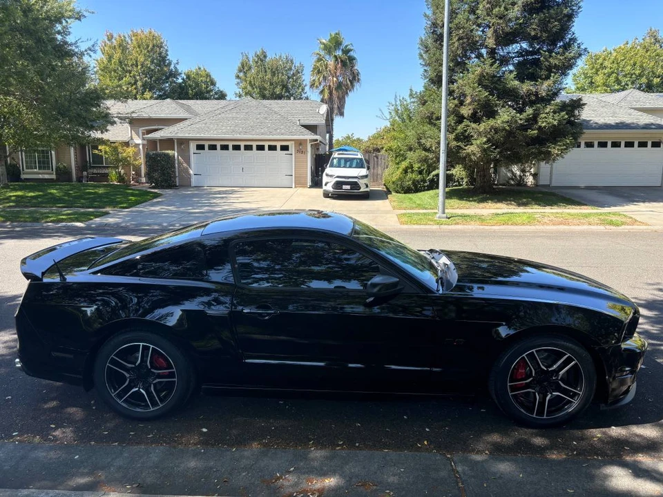2013 Ford S197 Mustang GT - Image 6 of 15
