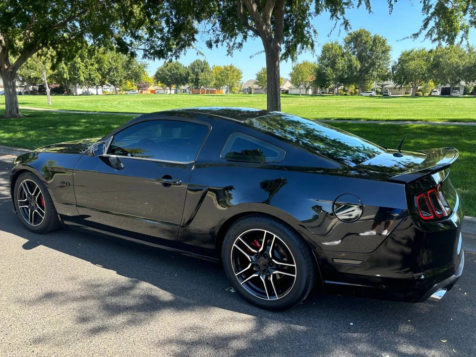 2013 Ford S197 Mustang GT - Image 3 of 15