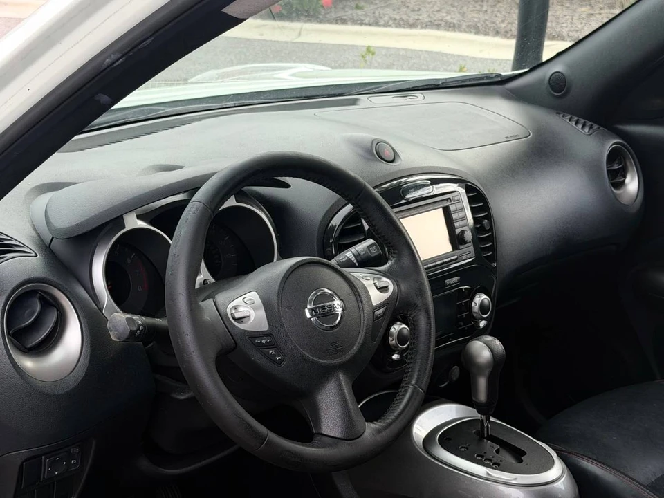 2013 Nissan Juke - Image 7 of 16