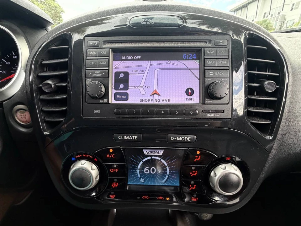2013 Nissan Juke - Image 8 of 16