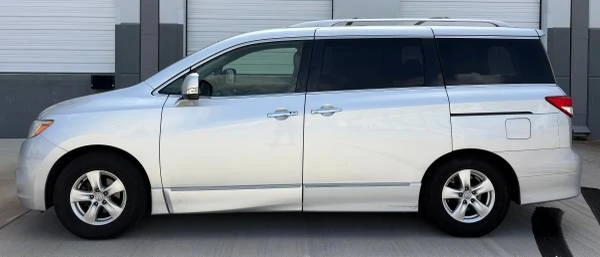 2013 Nissan Quest - Image 3 of 31
