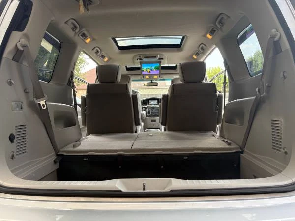 2013 Nissan Quest - Image 18 of 31