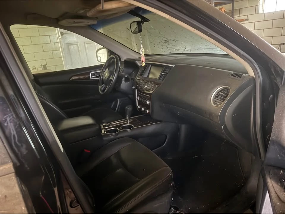 2013 Nissan Pathfinder 4th Gen - Image 4 of 5