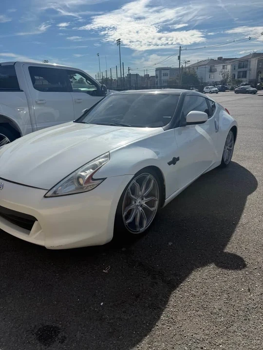 2013 Nissan 350Z 5th Gen - Image 2 of 4
