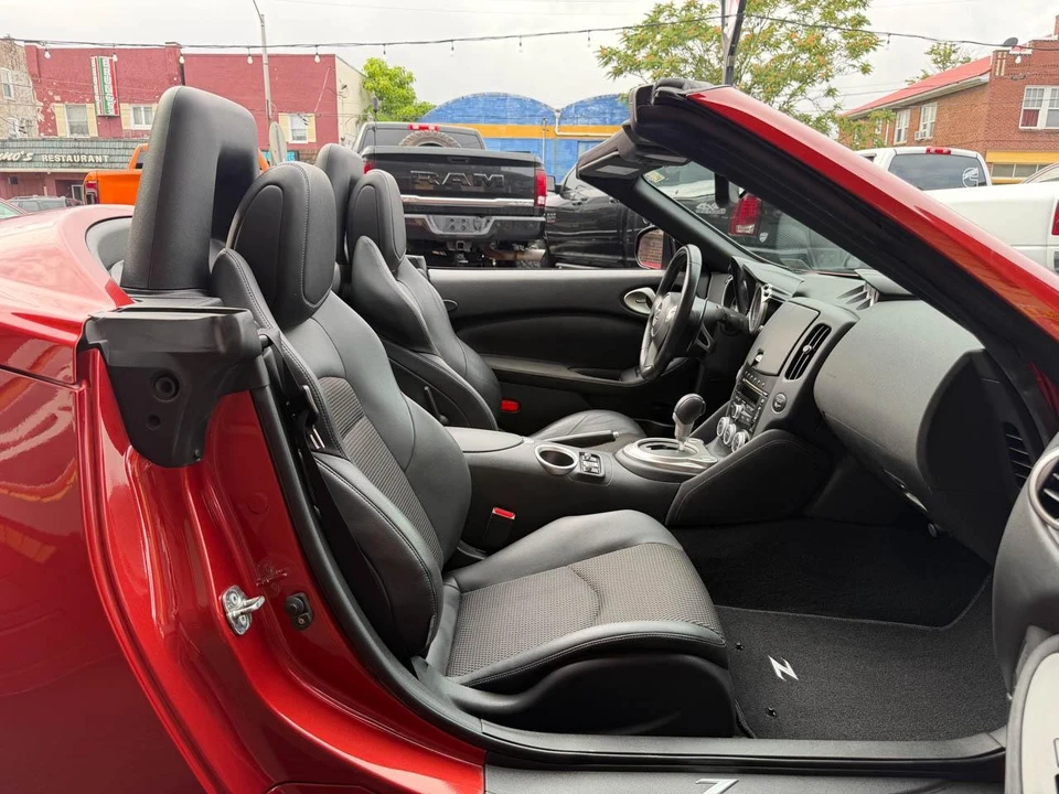 2013 Nissan 370Z 6th Gen - Image 28 of 31