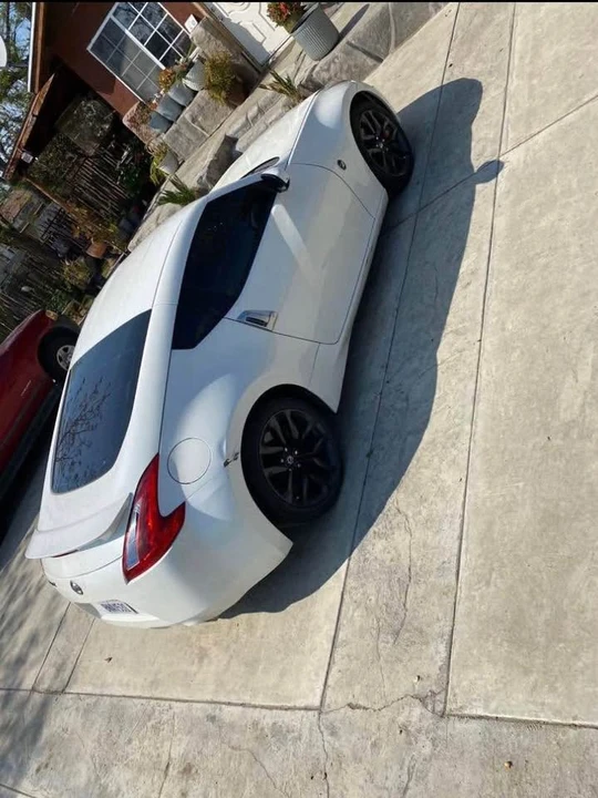 2013 Nissan 370Z 6th Gen - Image 4 of 5