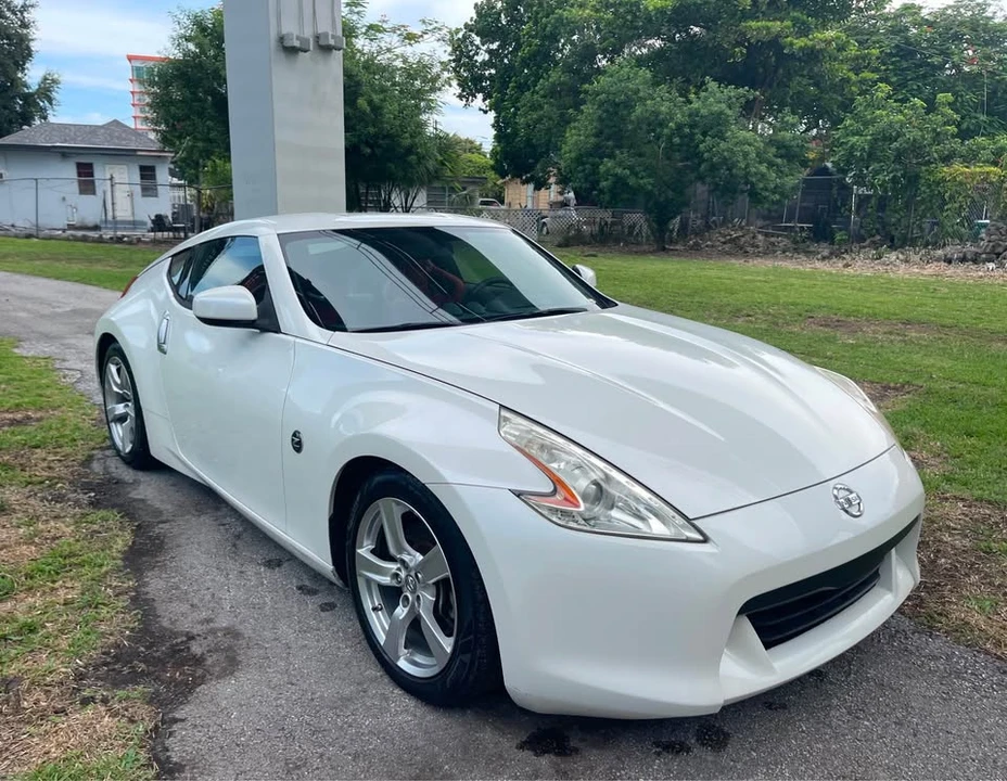 2013 Nissan 370Z 6th Gen - Image 3 of 9