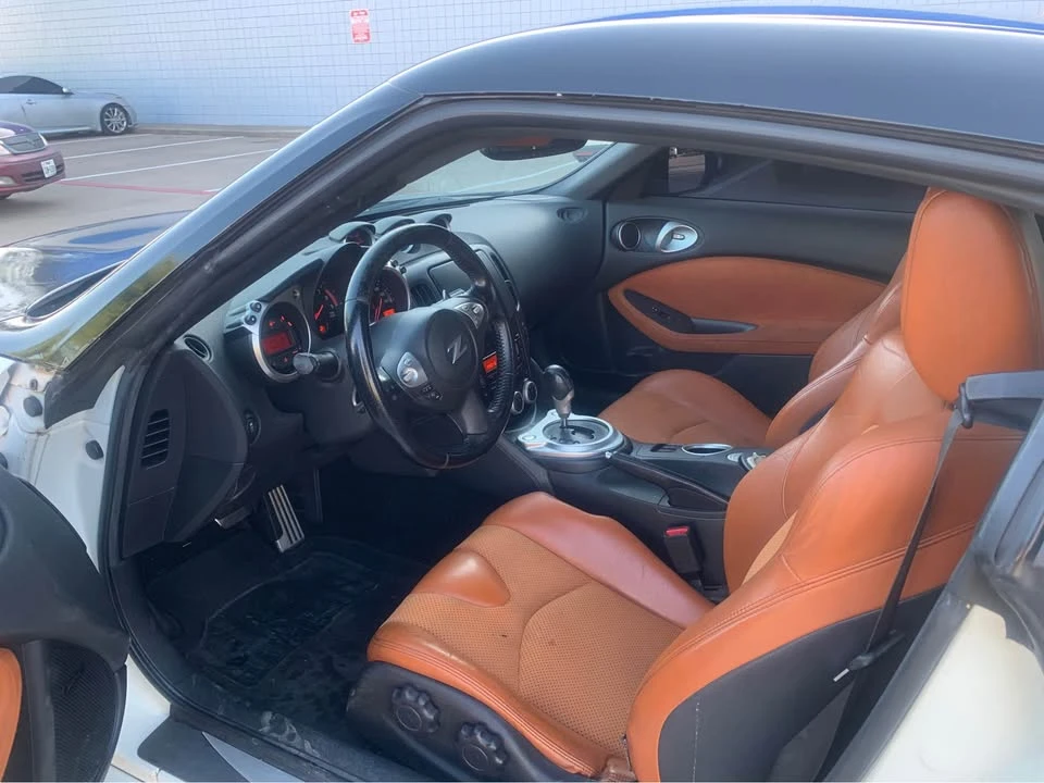 2013 Nissan Z - Image 5 of 9