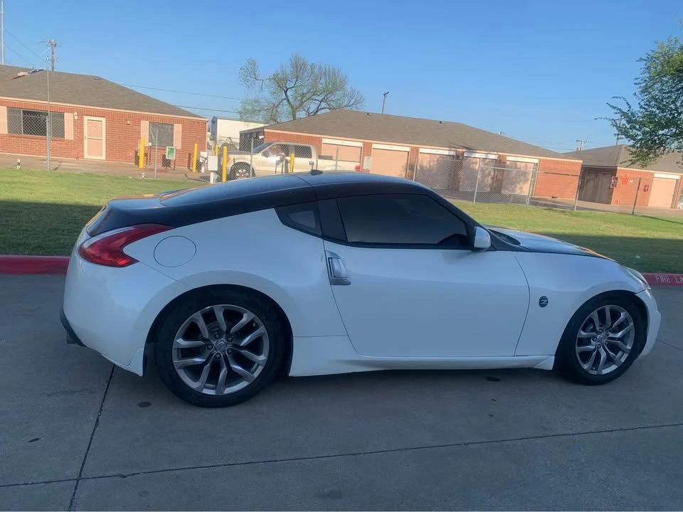 2013 Nissan Z - Image 2 of 9