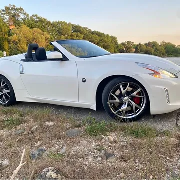 2013 Nissan 370Z Sport Touring Roadster 2D