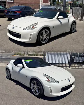 2013 Nissan 370Z Touring Roadster 2D