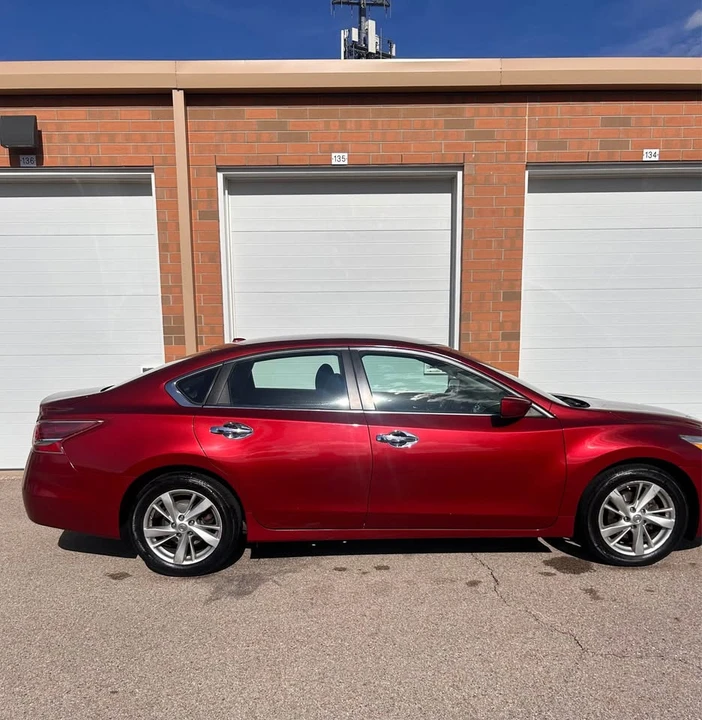 2013 Nissan Altima - Image 17 of 17