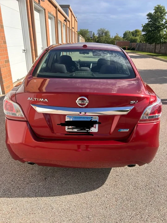 2013 Nissan Altima - Image 14 of 17