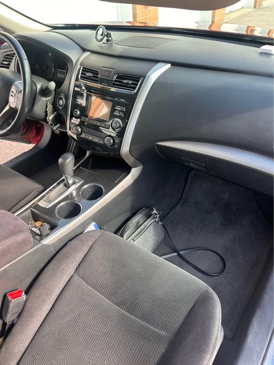 2013 Nissan Altima - Image 6 of 17