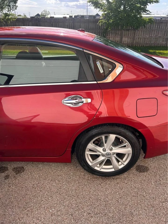 2013 Nissan Altima - Image 15 of 17