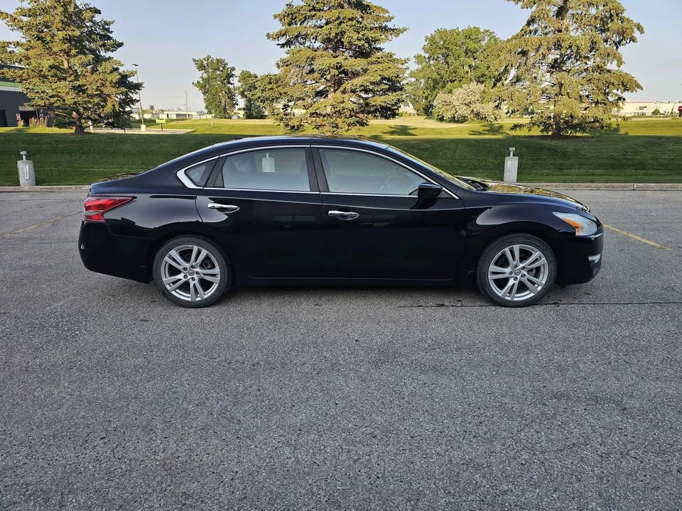 2013 Nissan Altima 5th Gen - Image 2 of 19