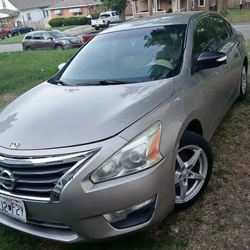2013 Nissan Altima 2.5 Platinum Sedan 4D