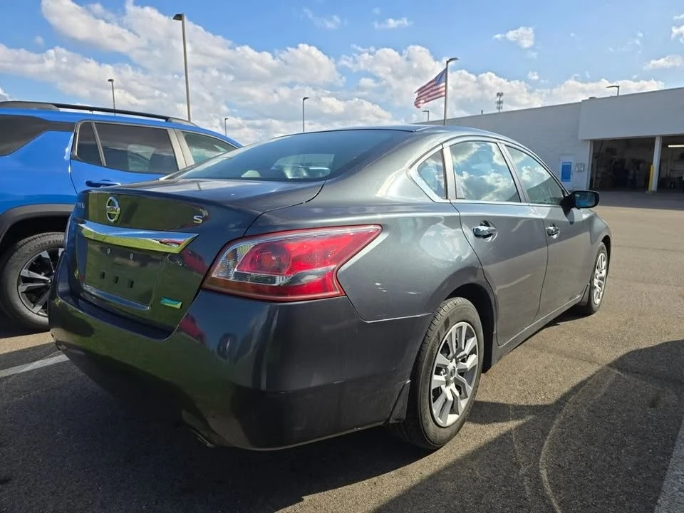 2013 Nissan Altima 5th Gen - Image 3 of 4