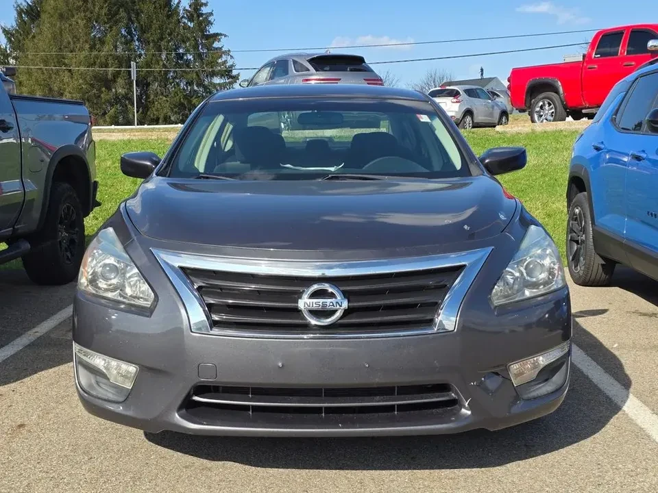 2013 Nissan Altima 5th Gen - Image 2 of 4