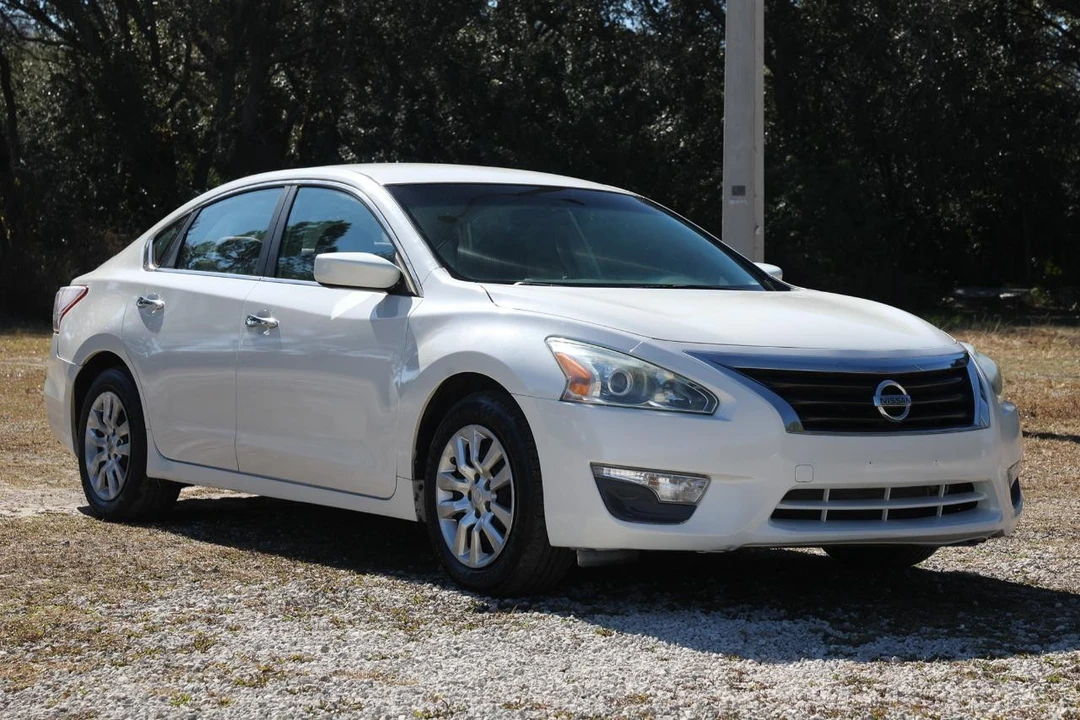 2013 Nissan Altima 5th Gen - Image 16 of 21