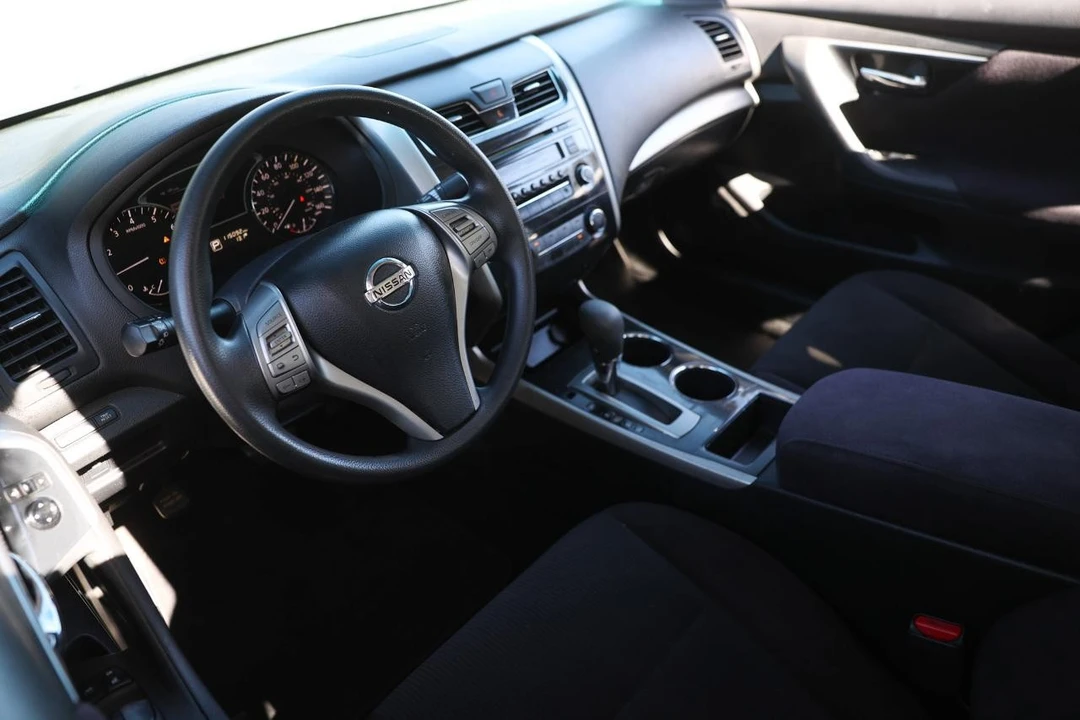 2013 Nissan Altima 5th Gen - Image 4 of 21
