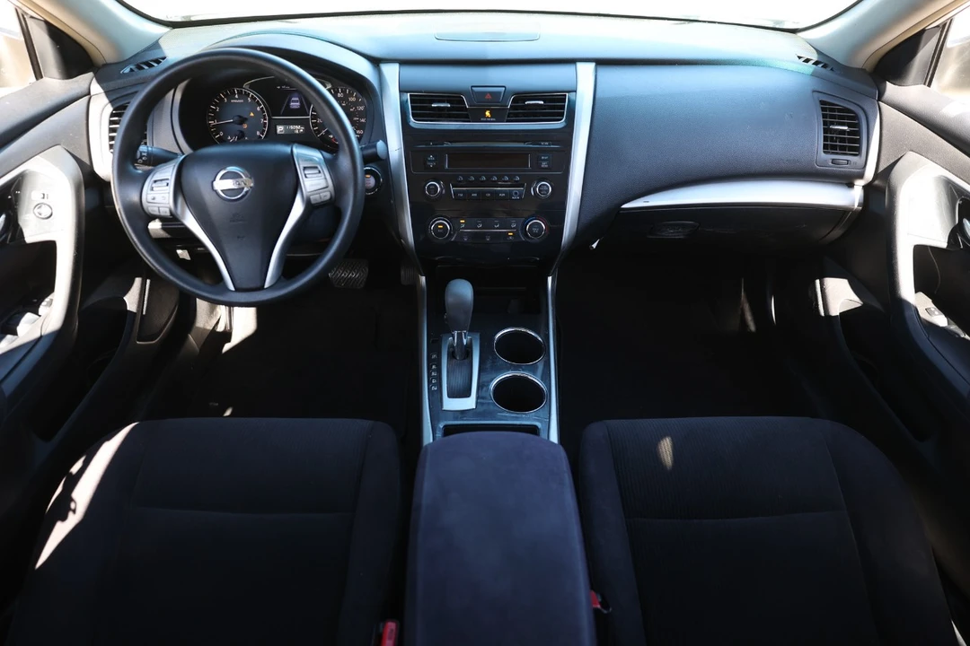 2013 Nissan Altima 5th Gen - Image 2 of 12