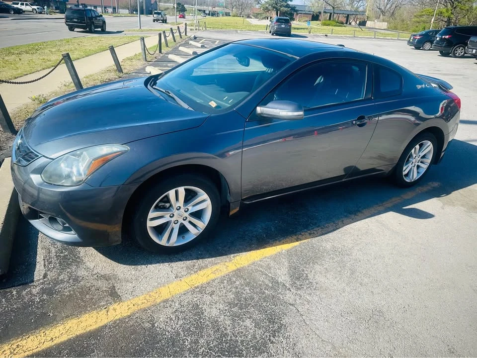 2013 Nissan Altima 4th Gen - Image 2 of 9