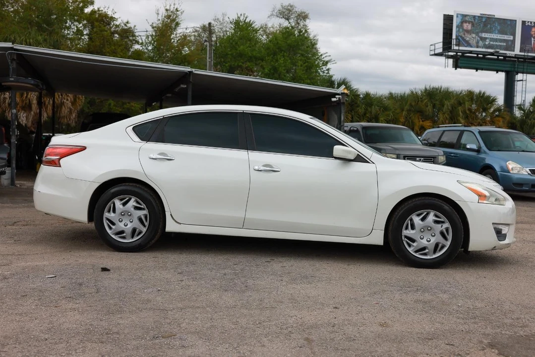 2013 Nissan Altima 5th Gen - Image 13 of 31