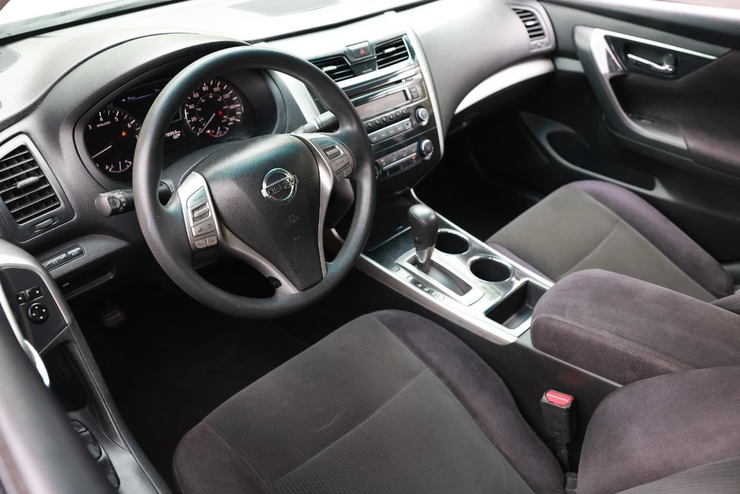 2013 Nissan Altima 5th Gen - Image 4 of 31