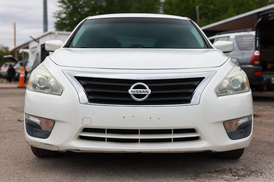 2013 Nissan Altima 5th Gen - Image 17 of 31