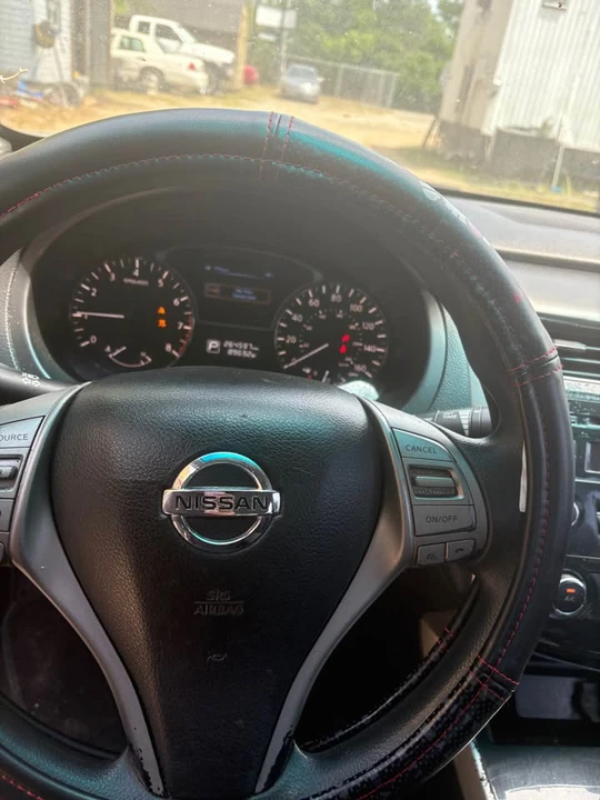 2013 Nissan Altima - Image 4 of 4