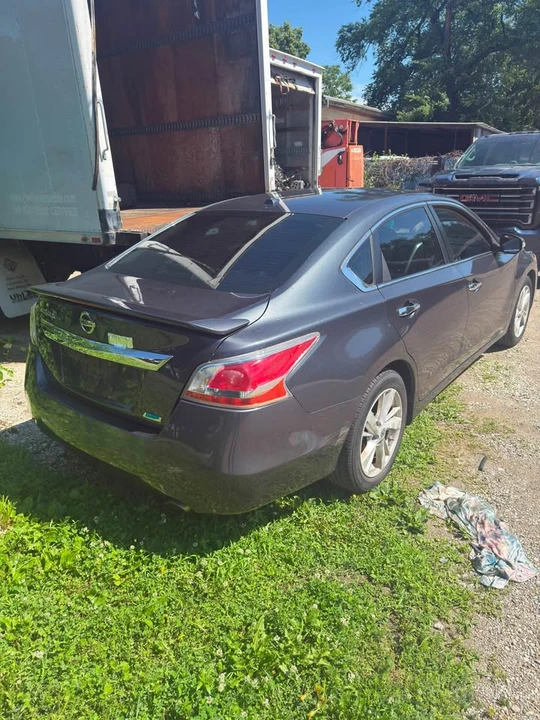 2013 Nissan Altima - Image 3 of 4