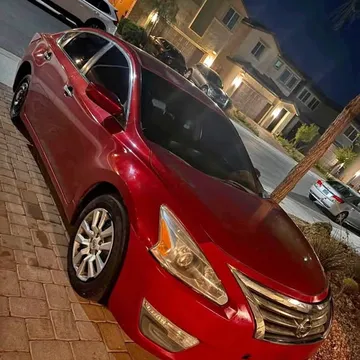 2013 Nissan Altima 2.5 S Sedan 4D