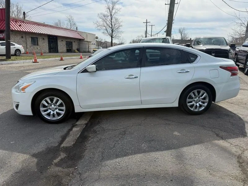 2013 Nissan Altima 5th Gen - Image 5 of 12