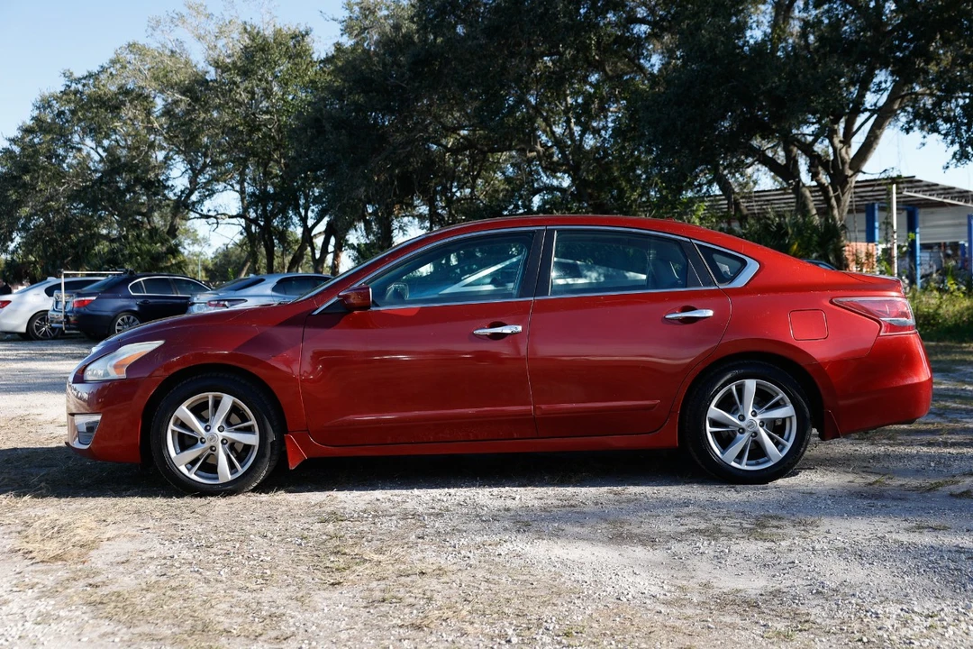 2013 Nissan Altima 5th Gen - Image 3 of 12