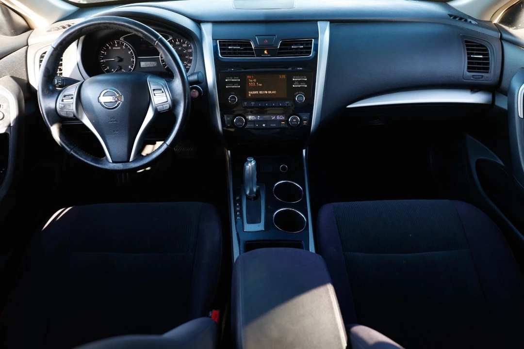 2013 Nissan Altima 5th Gen - Image 2 of 12