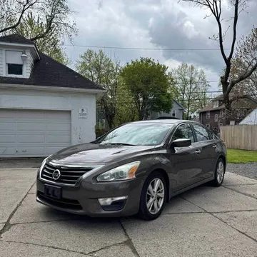 2013 Nissan Altima 2.5 SV Sedan 4D
