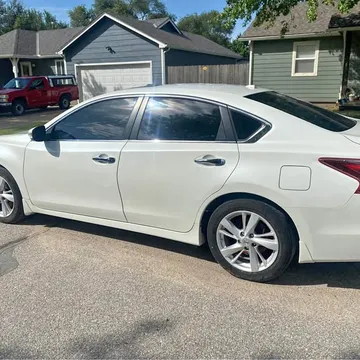2013 Nissan Altima 2.5 SV Sedan 4D