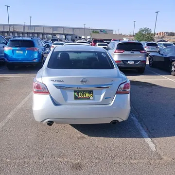 2013 Nissan Altima 3.5 S Sedan 4D