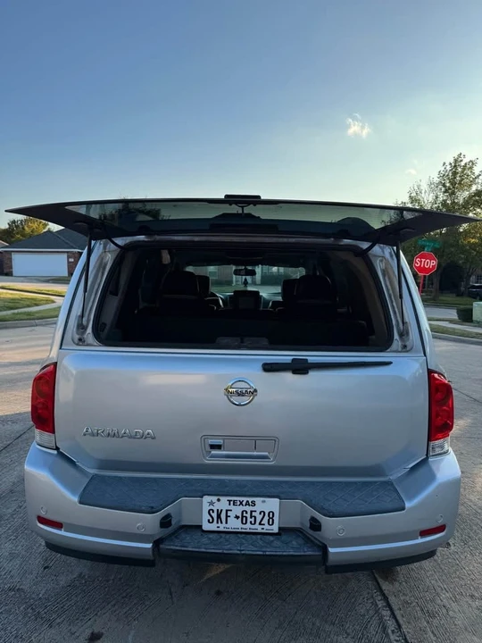 2013 Nissan Armada - Image 7 of 20